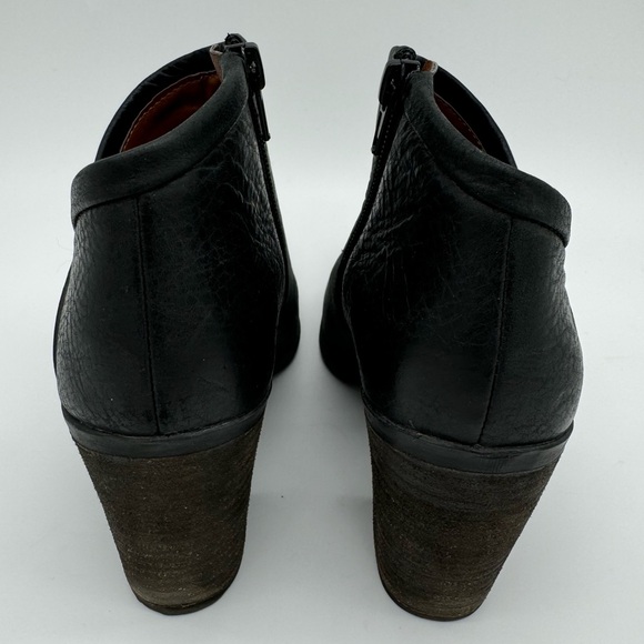 Lucky Brand Salza Black Leather Ankle Bootie Size 8 - Picture 6 of 14